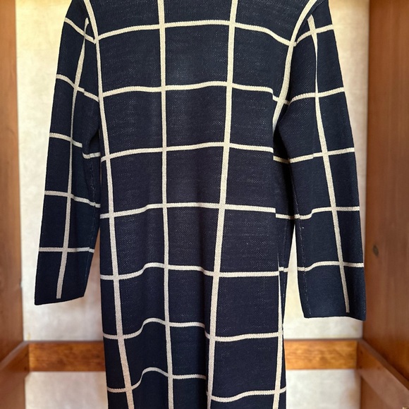 Anne Klein Black Coat with Cream Windowpane Grid - Picture 3 of 5